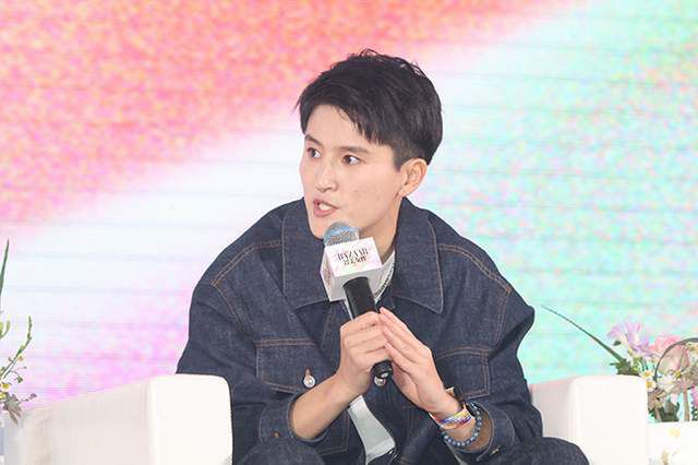 这是怀斯曼本赛季第21场比赛，也是他这个赛季的第一场胜利。